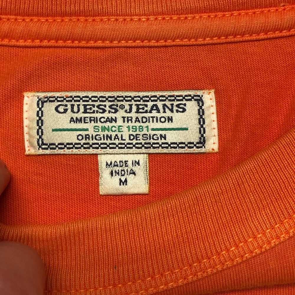 VINTAGE GUESS T-SHIRT - Picture 3 of 3